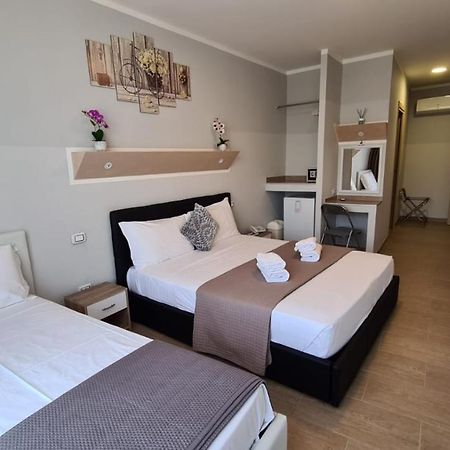 Atico Hotel ديسينسانو ديل غاردا المظهر الخارجي الصورة